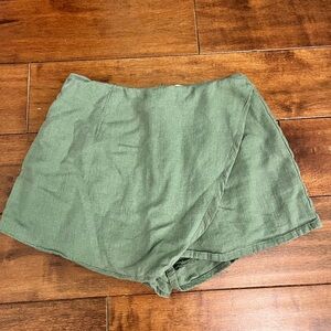 Princess Polly “fun consequence” green skort